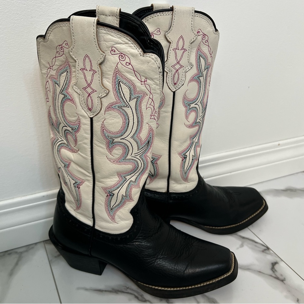 Women’s Justin Boots size 5